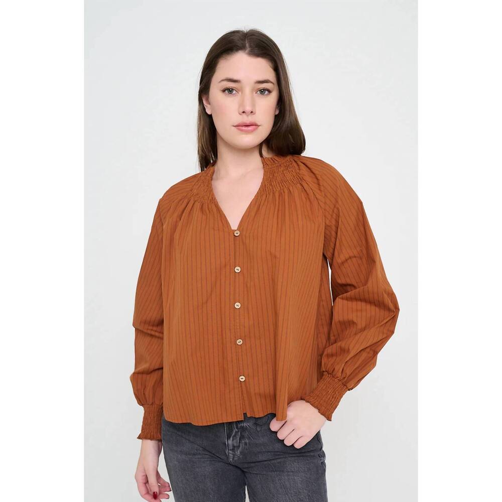 NEW MEET ME IN SANTORINI ridge button down blouse in terracotta